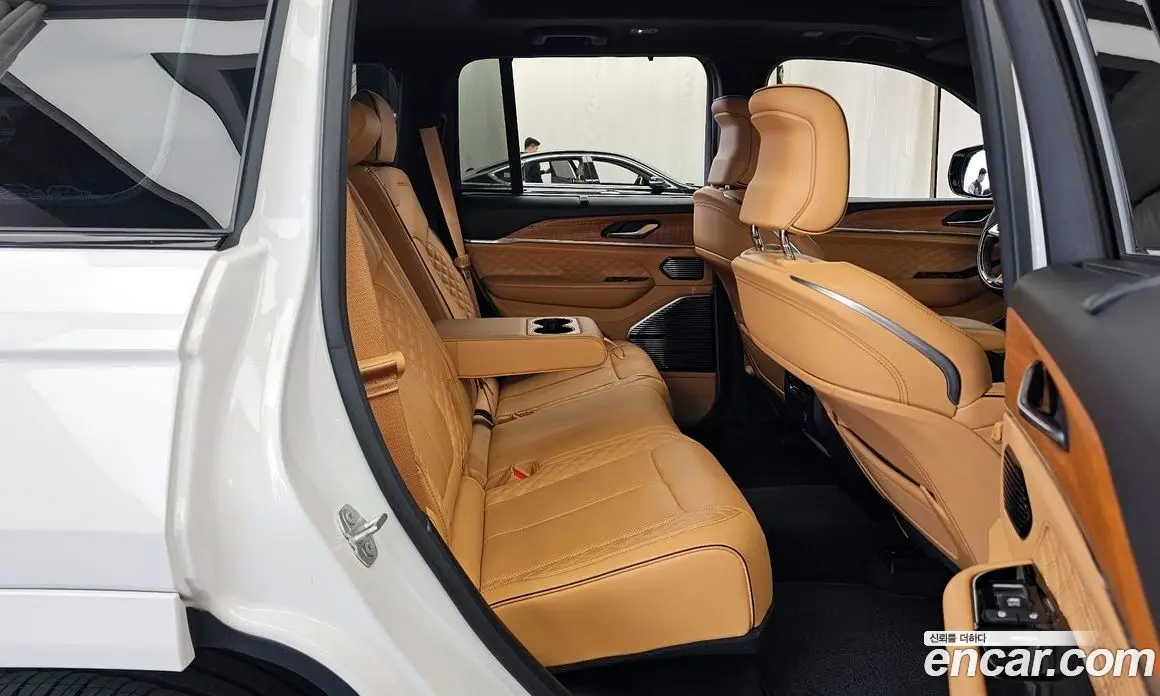 Jeep Cherokee 2023 2.0 автомат (гидро), фото 12 Jeep Cherokee 2023 2.0 автомат (гидро), фото 12