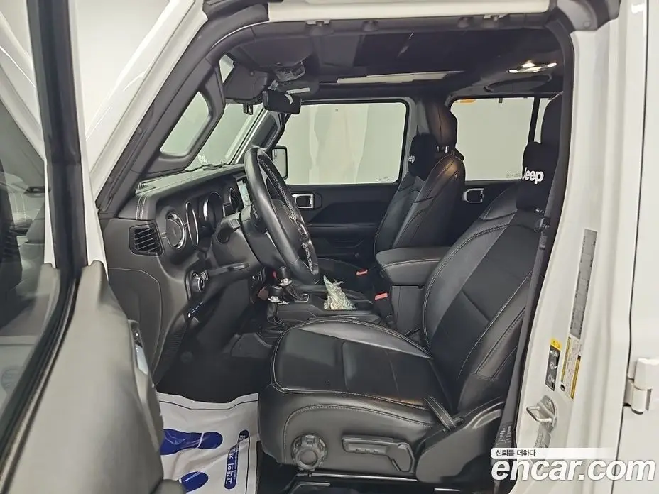 Jeep Wrangler 2021 2.0 автомат (гидро), фото 11 Jeep Wrangler 2021 2.0 автомат (гидро), фото 11
