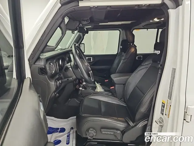 Jeep Wrangler 2021 2.0 автомат (гидро), миниатюра 11 Jeep Wrangler 2021 2.0 автомат (гидро), миниатюра 11