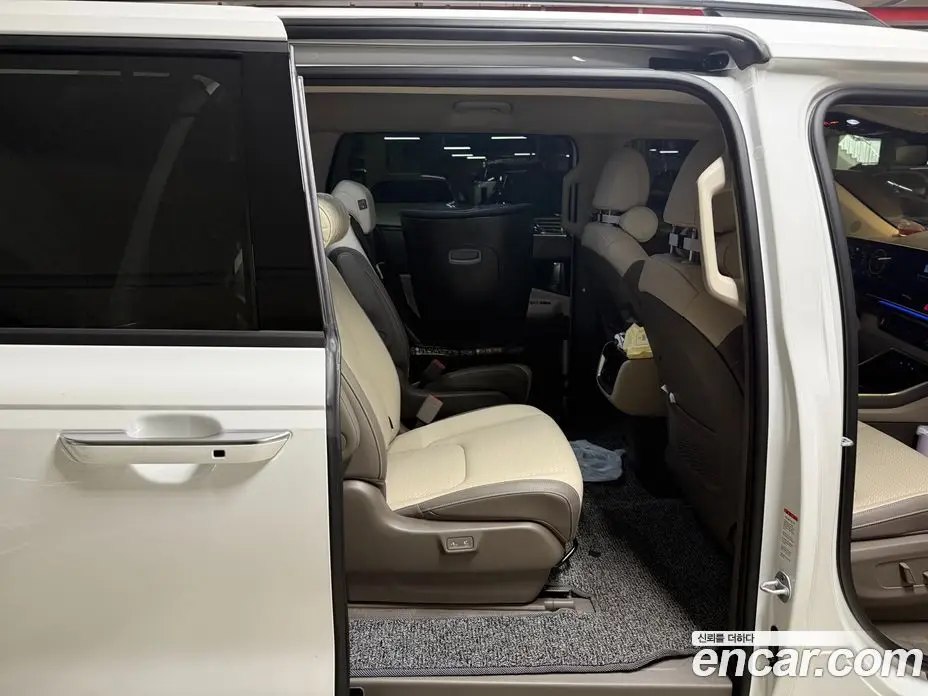 Kia Carnival 2026 1.6 автомат (гидро), фото 7 Kia Carnival 2026 1.6 автомат (гидро), фото 7