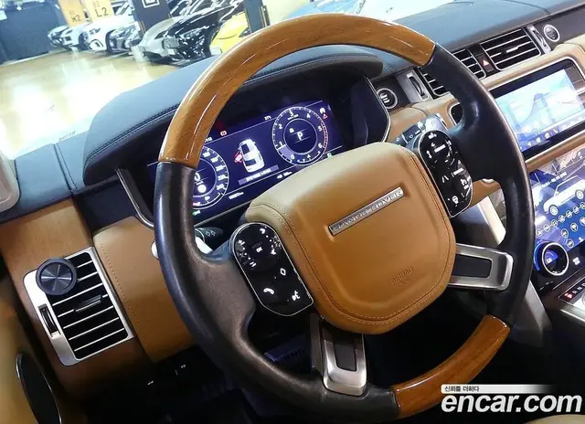 Land Rover Range Rover 2019 4.4 автомат (гидро), миниатюра 12