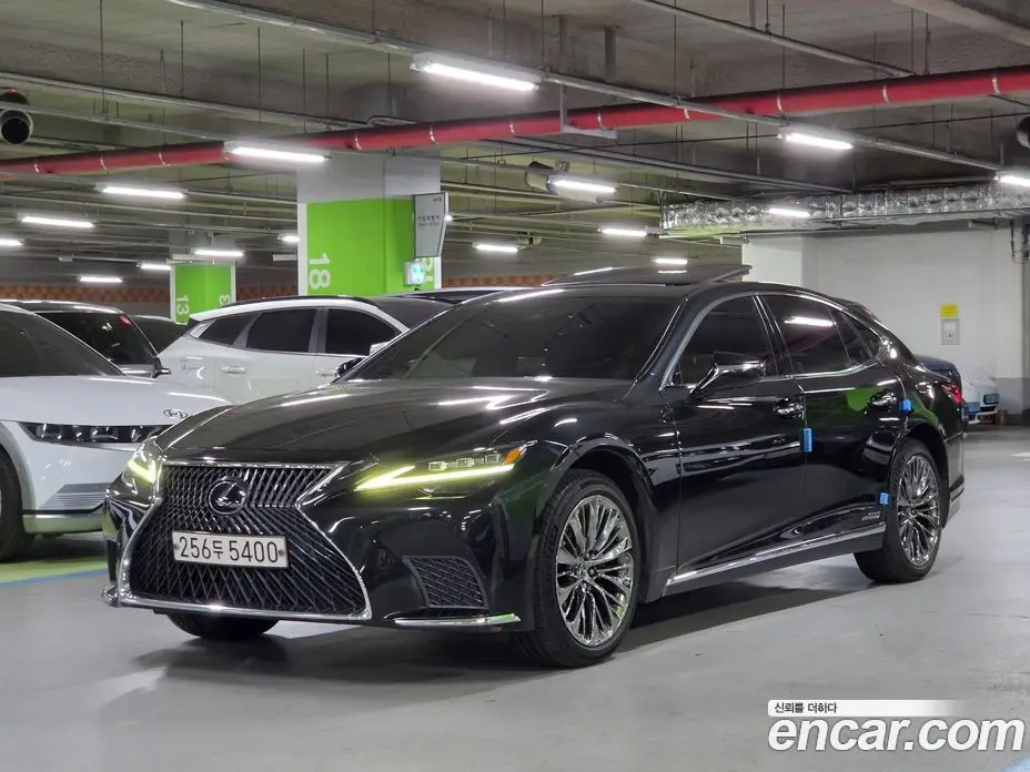 Lexus LS 2021 3.5 автомат (гидро), фото 1 Lexus LS 2021 3.5 автомат (гидро), фото 1