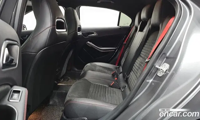 Mercedes-Benz A-Class 2018 2.0 автомат (гидро), миниатюра 12