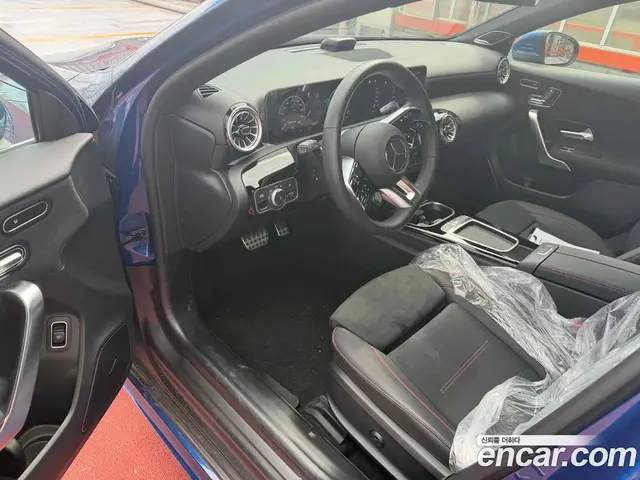 Mercedes-Benz A-Class 2025 2.0 автомат (гидро), миниатюра 4