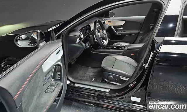 Mercedes-Benz CLA-Class 2022 2.0 автомат (гидро), миниатюра 10 Mercedes-Benz CLA-Class 2022 2.0 автомат (гидро), миниатюра 10