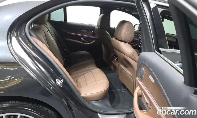 Mercedes-Benz E-Class 2021 2.0 автомат (гидро), миниатюра 12