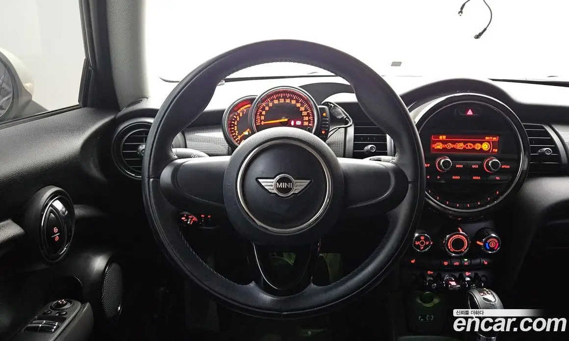 Mini Cooper 2014 1.5 автомат (гидро), фото 14