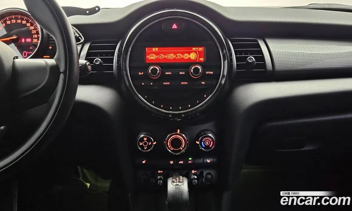 Mini Cooper 2014 1.5 автомат (гидро), фото 16