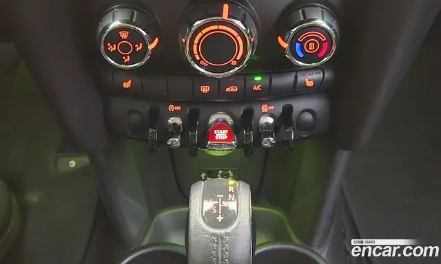 Mini Cooper 2014 1.5 автомат (гидро), миниатюра 9