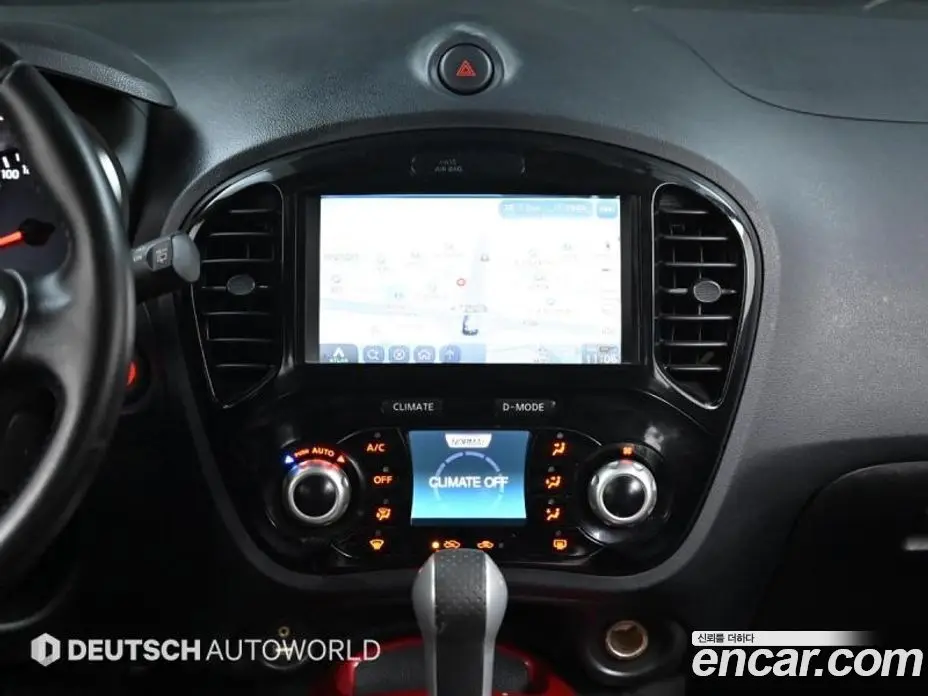 Nissan Juke 2015 1.6 автомат (гидро), фото 14
