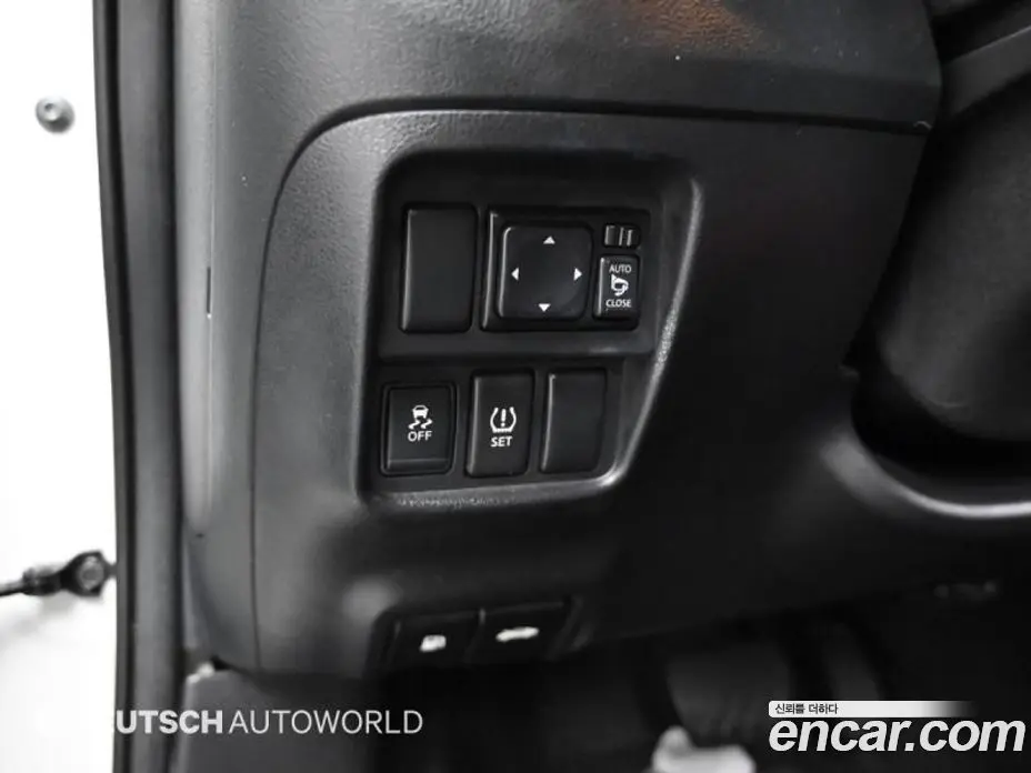 Nissan Juke 2015 1.6 автомат (гидро), фото 16