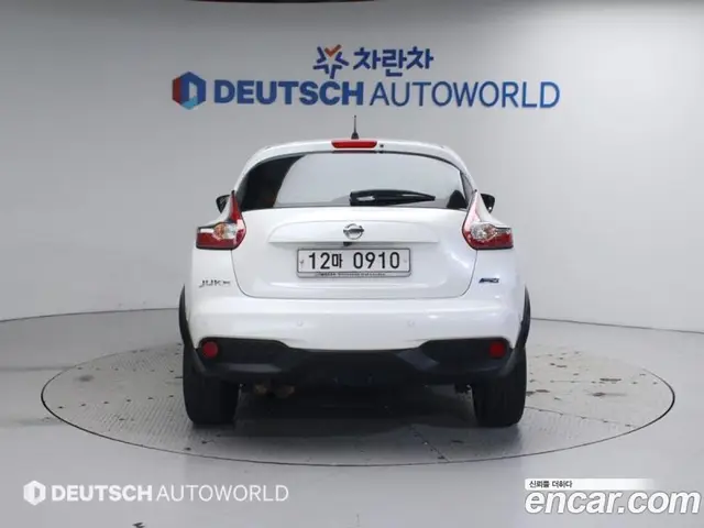 Nissan Juke 2015 1.6 автомат (гидро), миниатюра 4