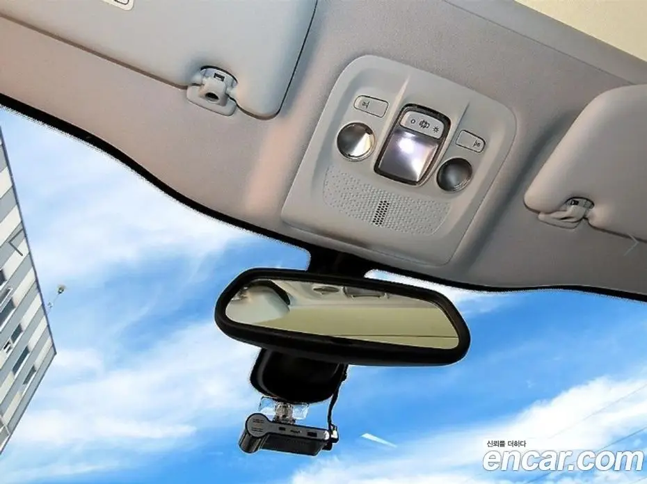 Peugeot 2008 2015 1.6 автомат (гидро), фото 16 Peugeot 2008 2015 1.6 автомат (гидро), фото 16