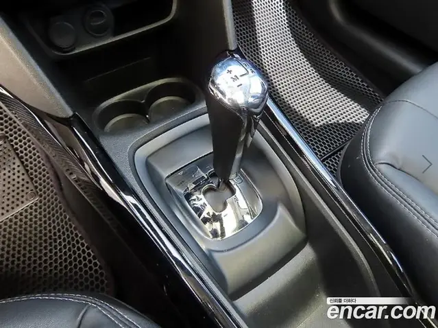 Peugeot 2008 2015 1.6 автомат (гидро), миниатюра 10 Peugeot 2008 2015 1.6 автомат (гидро), миниатюра 10