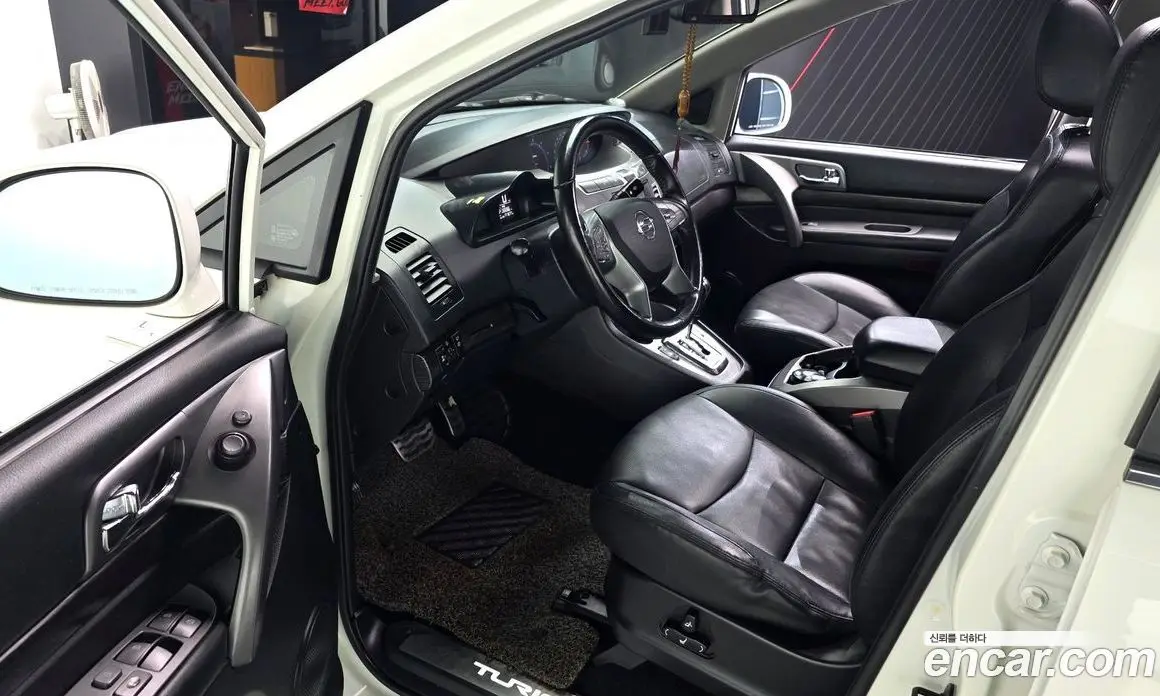 SsangYong Korando 2017 2.2 автомат (гидро), фото 10