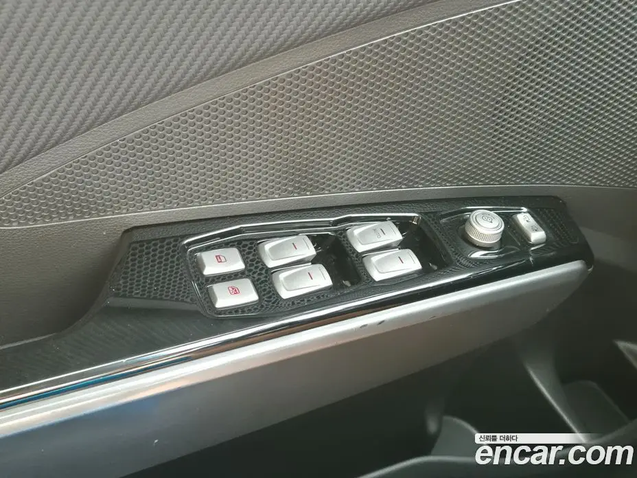 SsangYong TIBOLI 2017 1.6 автомат (гидро), фото 13