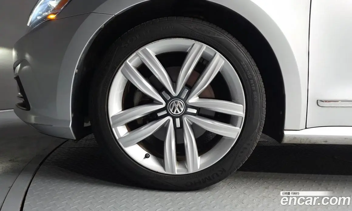 Volkswagen Passat 2016 1.8 автомат (гидро), фото 5 Volkswagen Passat 2016 1.8 автомат (гидро), фото 5