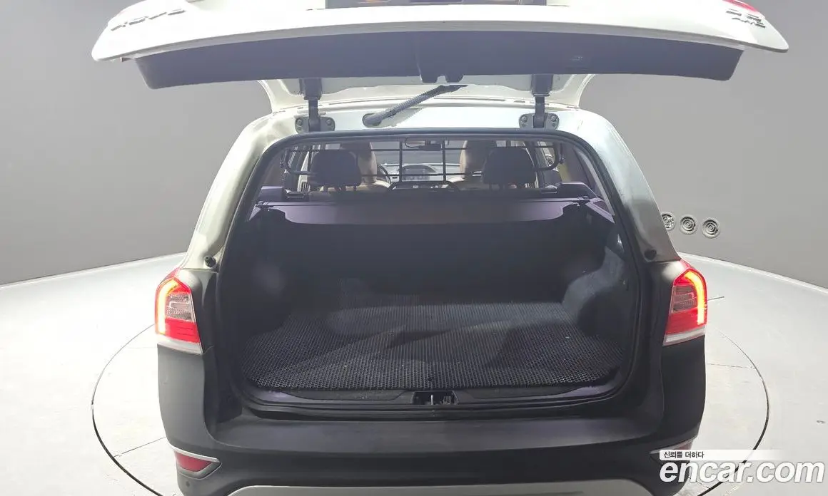 Volvo XC70 2015 2.4 автомат (гидро), фото 20 Volvo XC70 2015 2.4 автомат (гидро), фото 20