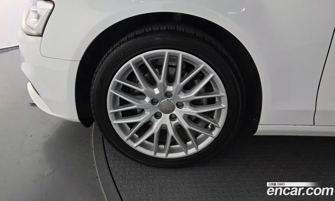 Audi A4 2015 2.0 автомат (гидро), фото 5 Audi A4 2015 2.0 автомат (гидро), фото 5