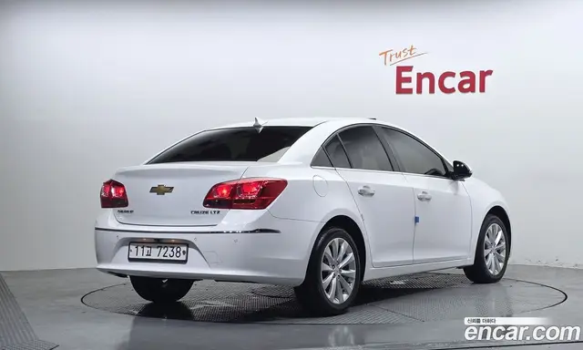 Chevrolet Cruze 2015 1.8 автомат (гидро), миниатюра 2 Chevrolet Cruze 2015 1.8 автомат (гидро), миниатюра 2
