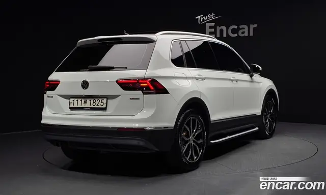 Volkswagen Tiguan 2020 2.0 автомат (гидро), миниатюра 2
