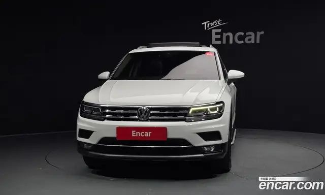 Volkswagen Tiguan 2020 2.0 автомат (гидро), миниатюра 3