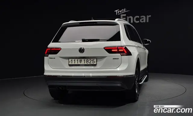 Volkswagen Tiguan 2020 2.0 автомат (гидро), миниатюра 4