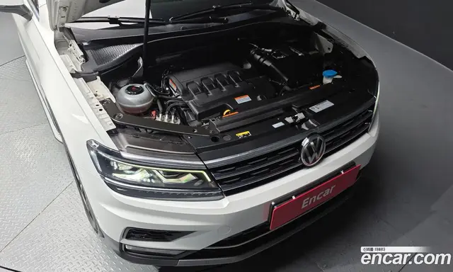 Volkswagen Tiguan 2020 2.0 автомат (гидро), миниатюра 6