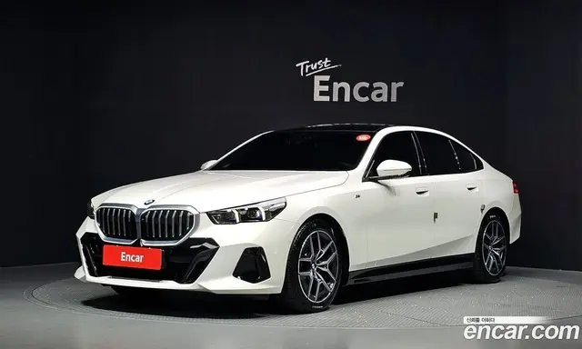 BMW 5 серия, 2024, 9 006 км