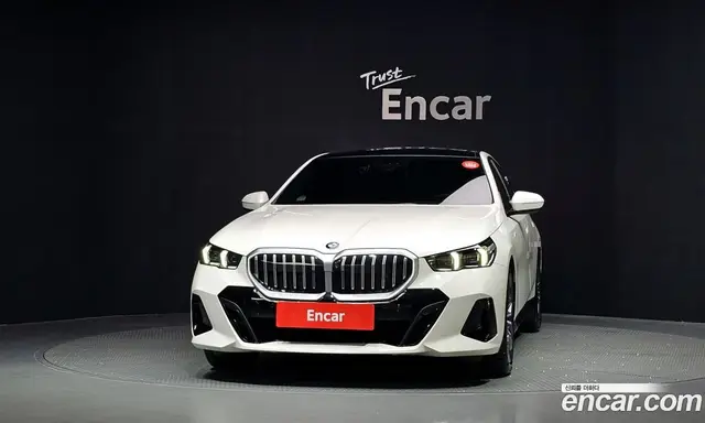 BMW 5 серия 2024 2.0 автомат (гидро), миниатюра 3