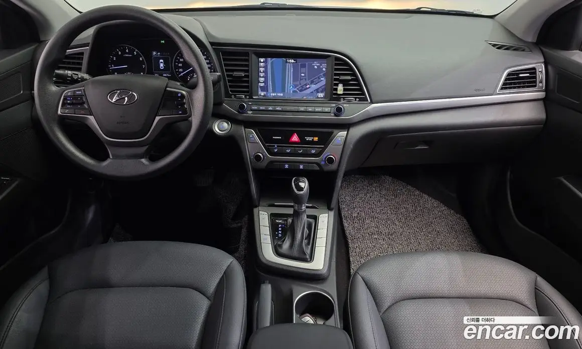 Hyundai Avante 2018 1.6 автомат (гидро), фото 7