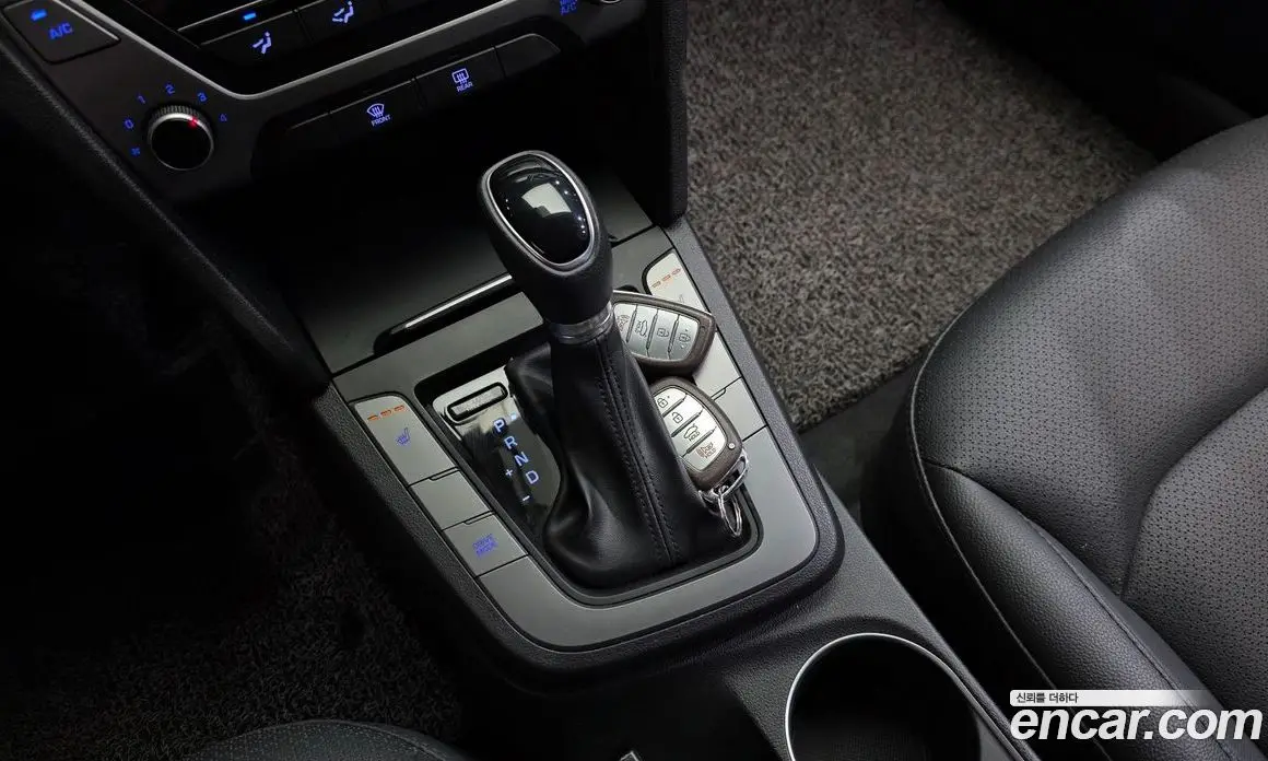Hyundai Avante 2018 1.6 автомат (гидро), фото 9