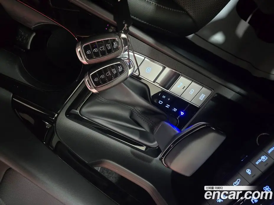 Hyundai Avante 2023 1.6 автомат (гидро), фото 17