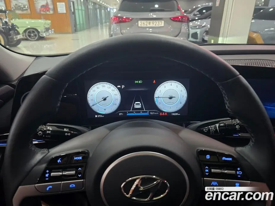 Hyundai Avante 2023 1.6 автомат (гидро), фото 18