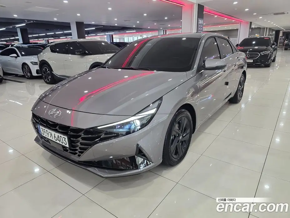 Hyundai Avante 2023 1.6 автомат (гидро), фото 3