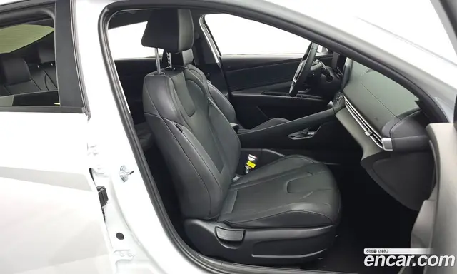 Hyundai Avante 2026 1.6 автомат (гидро), миниатюра 12