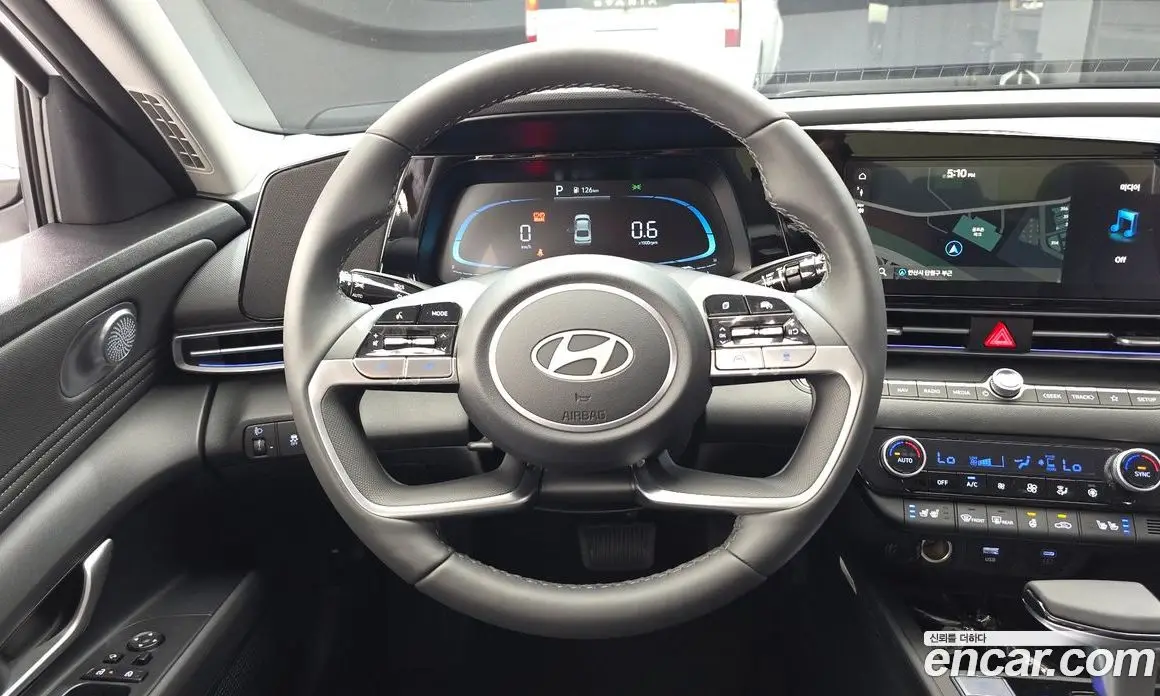 Hyundai Avante 2026 1.6 автомат (гидро), фото 13
