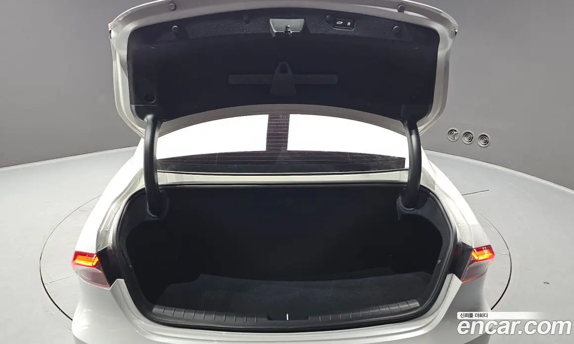 Hyundai Grandeur 2020 2.5 автомат (гидро), фото 20
