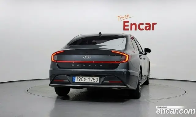 Hyundai Sonata 2023 2.0 автомат (гидро), миниатюра 4