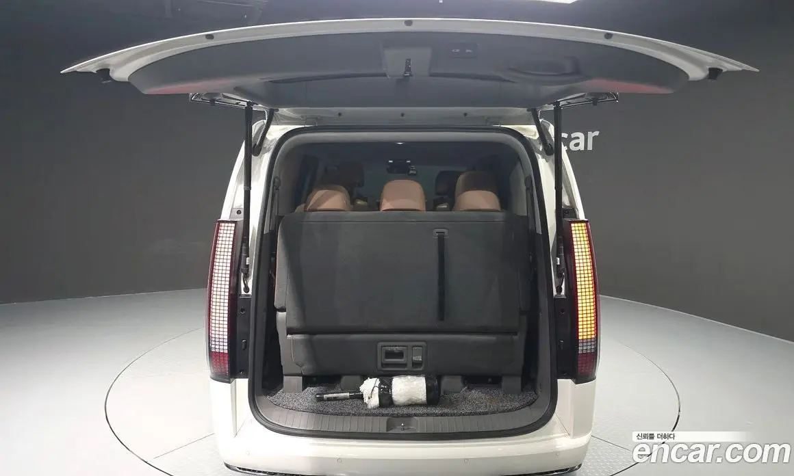 Hyundai Staria 2022 2.2 автомат (гидро), фото 20 Hyundai Staria 2022 2.2 автомат (гидро), фото 20