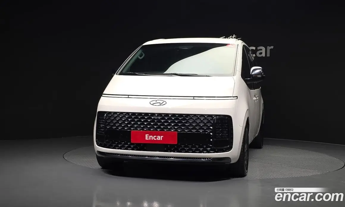 Hyundai Staria 2022 2.2 автомат (гидро), фото 3 Hyundai Staria 2022 2.2 автомат (гидро), фото 3