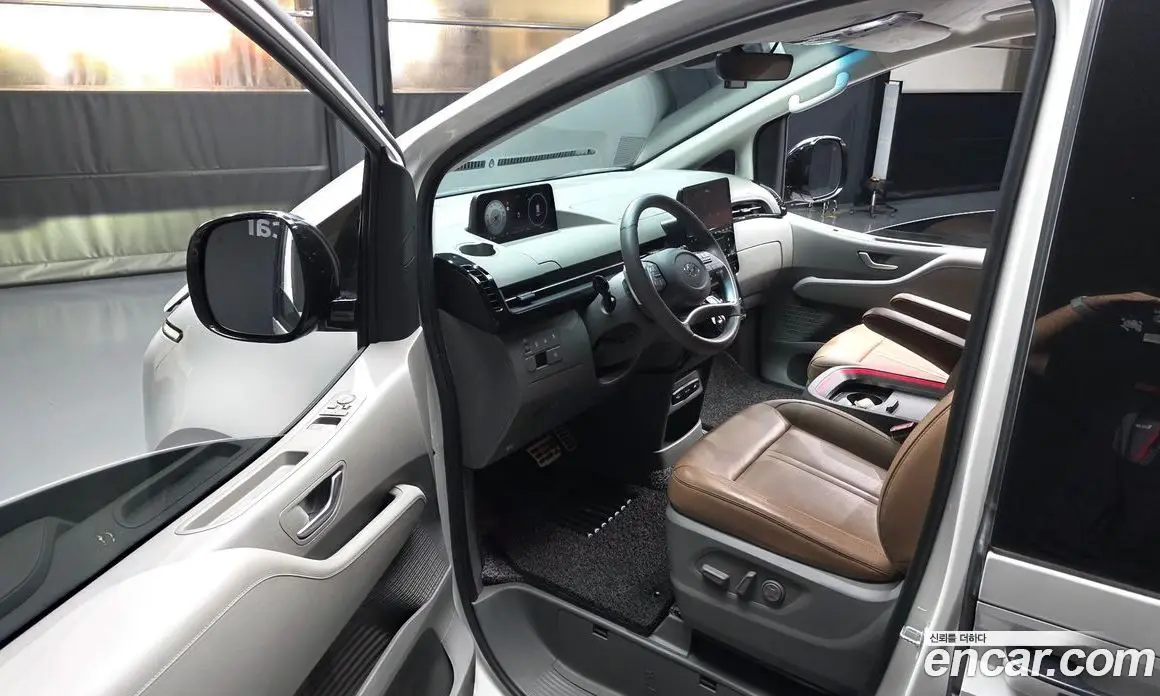 Hyundai Staria 2022 2.2 автомат (гидро), фото 10 Hyundai Staria 2022 2.2 автомат (гидро), фото 10