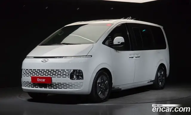 Hyundai Staria, 2024, 48 100 км