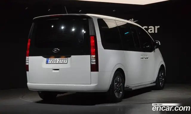 Hyundai Staria 2024 3.5 автомат (гидро), миниатюра 2