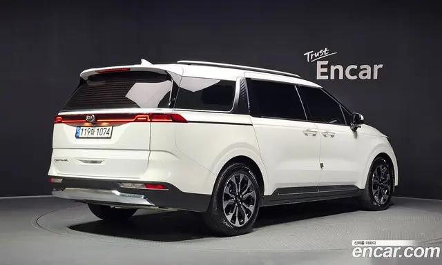 Kia Carnival 2020 2.2 автомат (гидро), миниатюра 2