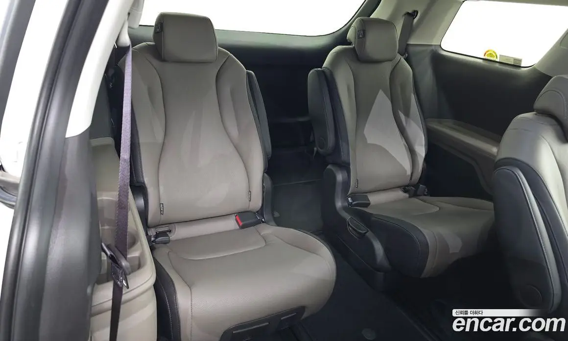 Kia Carnival 2026 1.6 автомат (гидро), фото 12 Kia Carnival 2026 1.6 автомат (гидро), фото 12