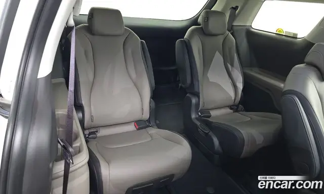 Kia Carnival 2026 1.6 автомат (гидро), миниатюра 12