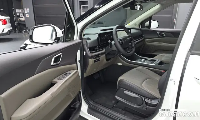 Kia Carnival 2026 1.6 автомат (гидро), миниатюра 10 Kia Carnival 2026 1.6 автомат (гидро), миниатюра 10