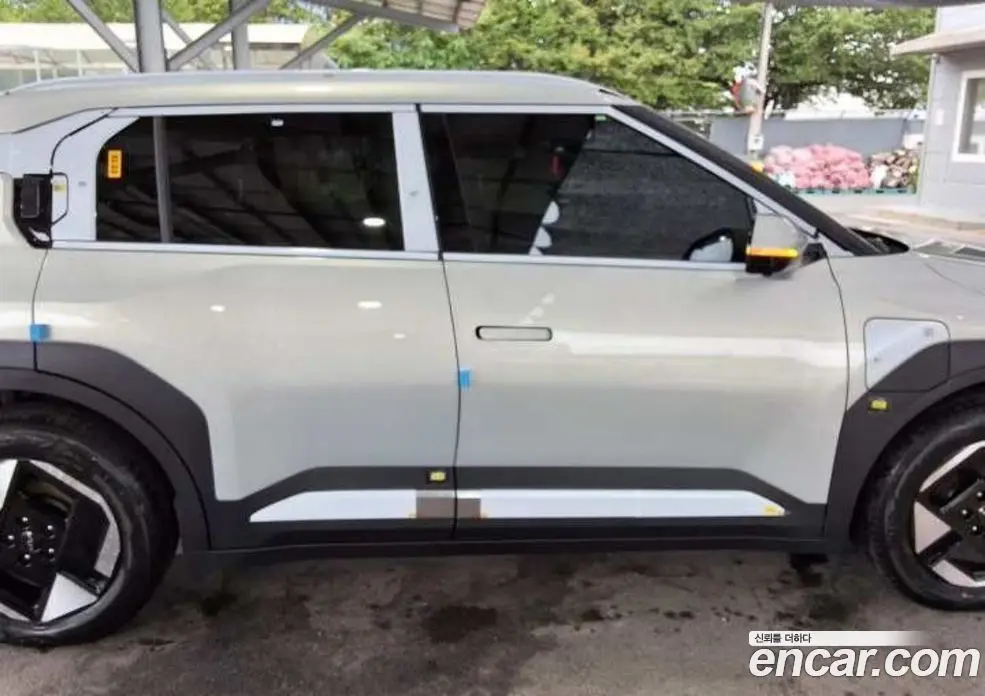 Kia EV3 2026 1.0 автомат (гидро), фото 12 Kia EV3 2026 1.0 автомат (гидро), фото 12