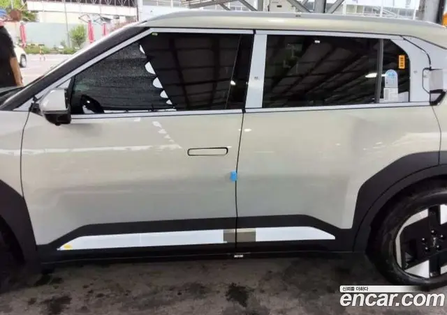 Kia EV3 2026 1.0 автомат (гидро), миниатюра 5 Kia EV3 2026 1.0 автомат (гидро), миниатюра 5